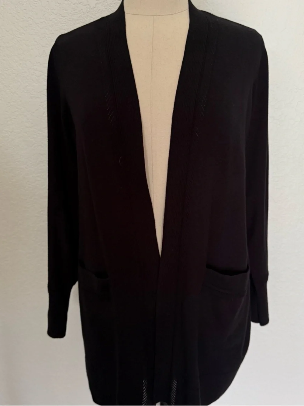 Chico’s Travelers Open Cardigan Size 2 Black